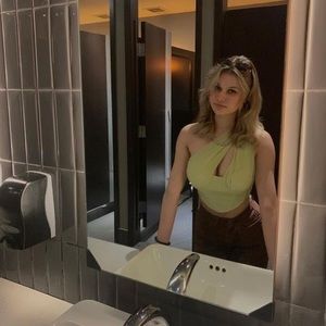 Meet your Posher, Lili